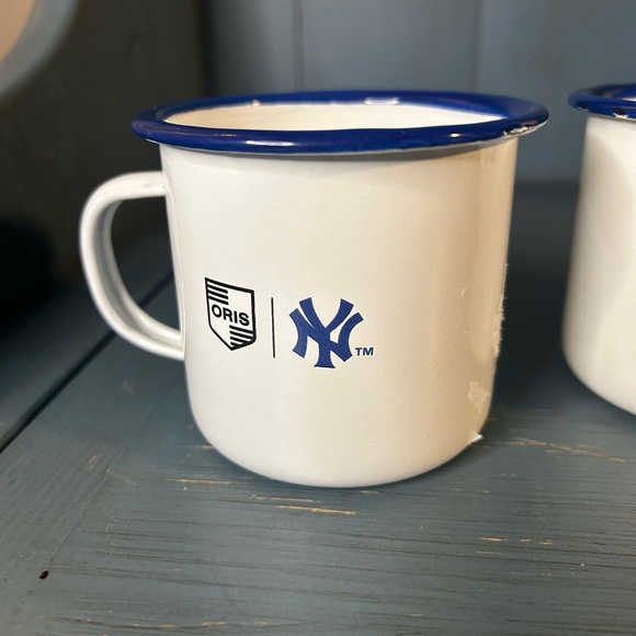 2023 New York Yankee Stadium SGA Oris Bear Mugs - Picture 3 of 8
